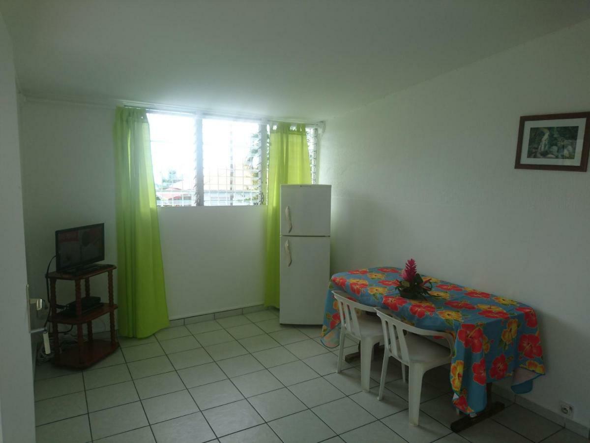 Bungalow Proche Plage Le Gosier  Exterior foto